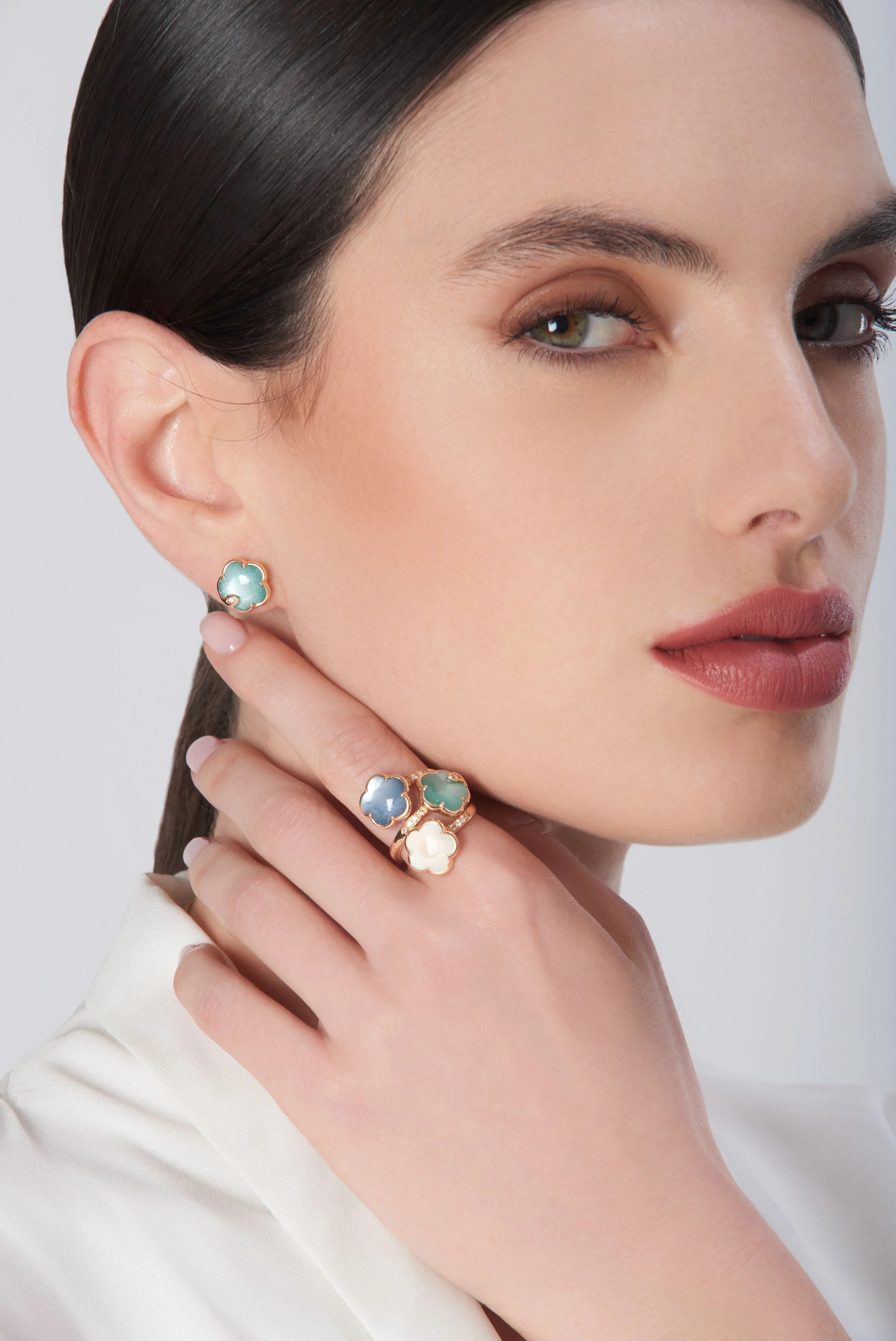 18K ROSE GOLD PETIT JOLI EARRINGS WITH GREEN AGATE, MOONSTONE, AND DIAMONDS. DIA-0.02,GRN-4.72, GLD-2.97